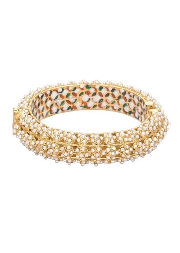 Multicolor Rajwadi Bangle With Meenakari Work And Kundan Detail Multicolor Rajwadi Bangle With Meenakari Work And Kundan Detail