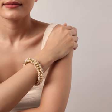 Multicolor Rajwadi Bangle With Meenakari Work And Kundan Detail