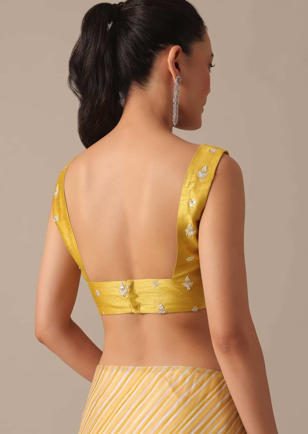 Mustard Yellow Saree With Belt And Unstitched Blouse Piece