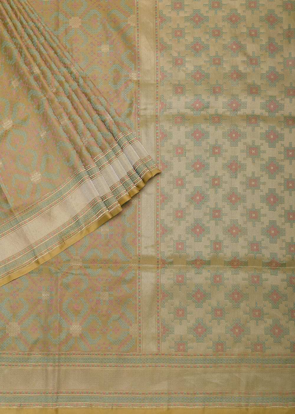 Mustard Yellow Tanchui Banarasi Silk Saree With Unstitched Blouse Piece