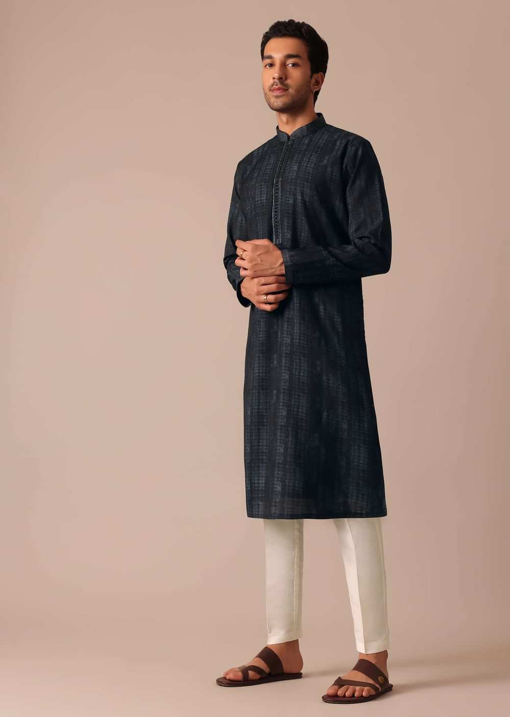 Navy Blue Kurta Set With Embroidered Work