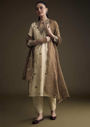 Off White Khadi Kurta Set With Resham Embroidery