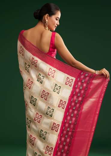 Off White Zari Dola Silk Saree With Checked Woven Motif