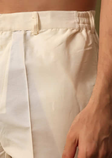 Off White Kurta Pant Set With Dupatta In Resham Work