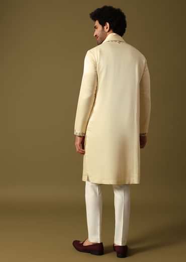 Off White Kurta Pant Set With Dupatta In Resham Work