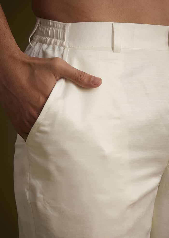 Off White Silk Thread Embroidered Kurta Set With Bandhani Dupatta