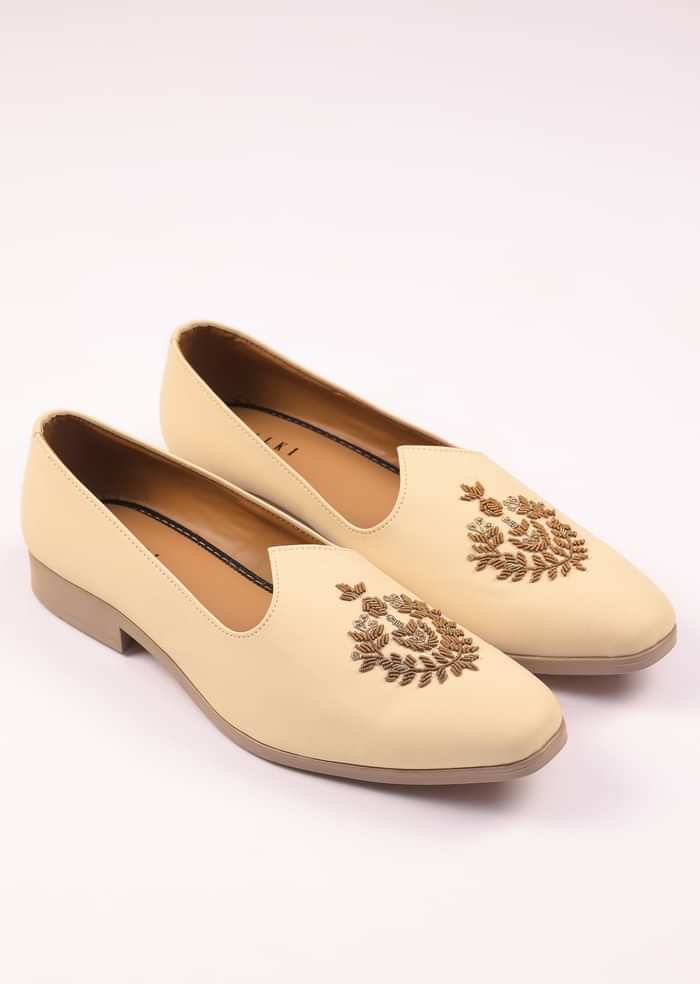 Off White Vegan Leather Jutti With Zardosi Work