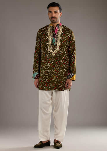 Olive Cotton Silk Kurta Set For Men With Hand Dyed Bandhani Print