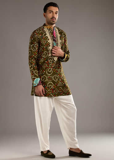 Olive Cotton Silk Kurta Set For Men With Hand Dyed Bandhani Print