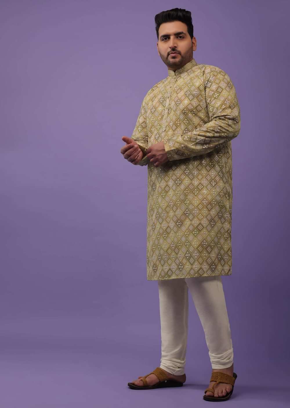 Olive Green Kurta Set In Silk With Thread Embroidery