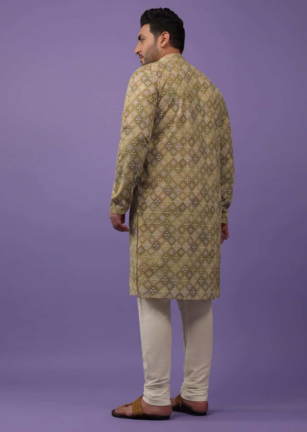 Olive Green Kurta Set In Silk With Thread Embroidery