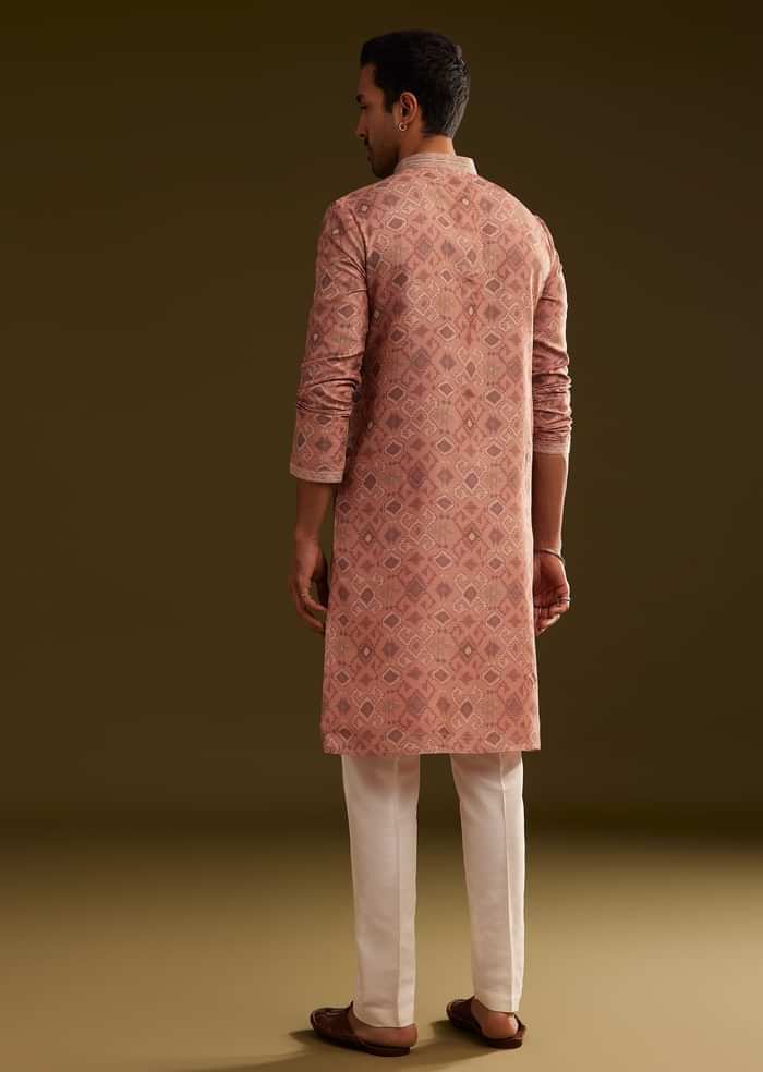 Onion Pink Kurta Set with Geometric Print