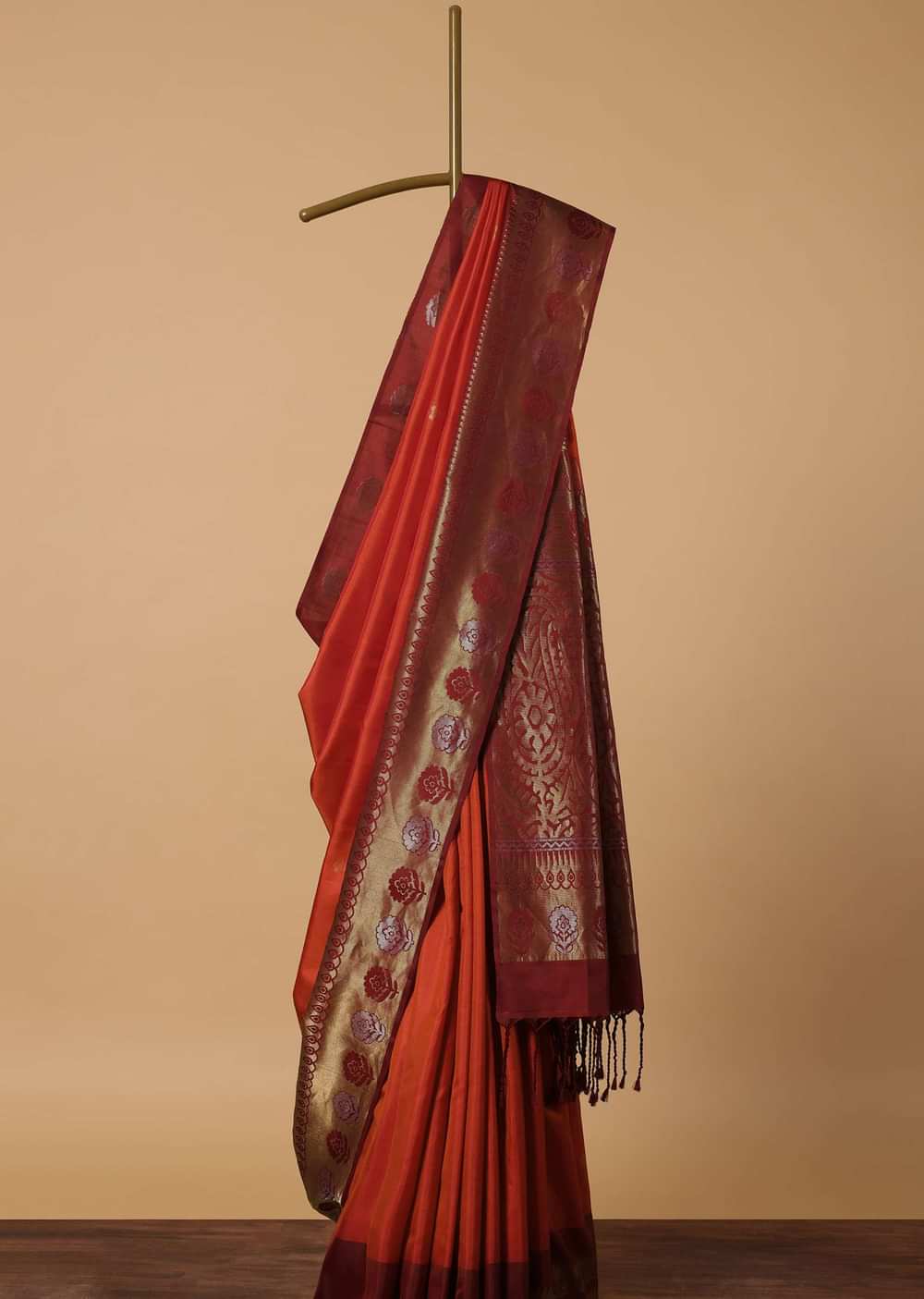 Orange South Silk Saree With Zari Woven Pallu And Unstitched Blouse Piece