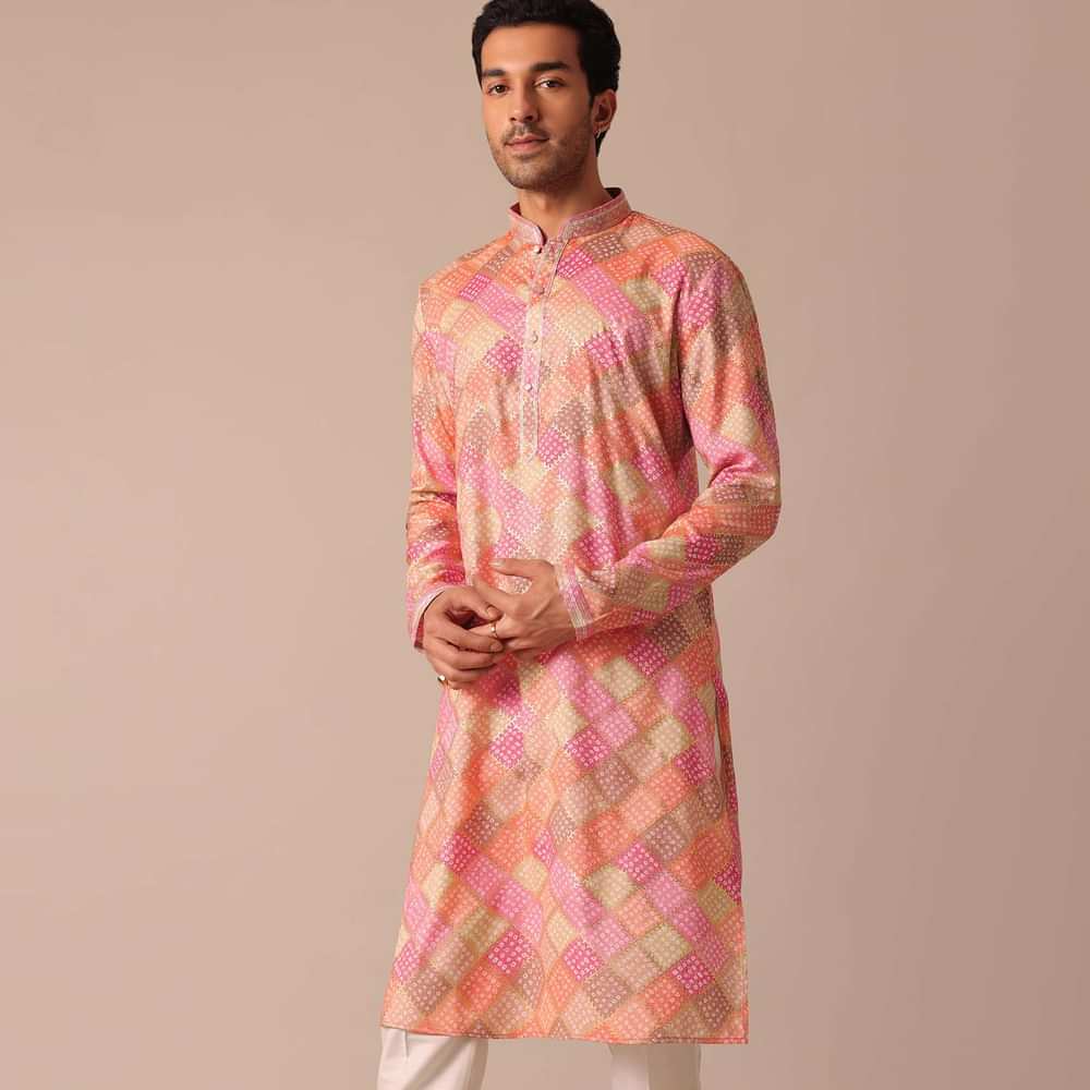 Peach Bandhani Printed Kurta Set In Silk