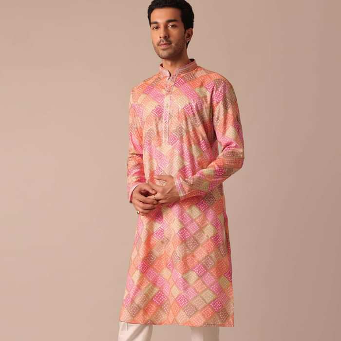 Peach Bandhani Printed Kurta Set In Silk