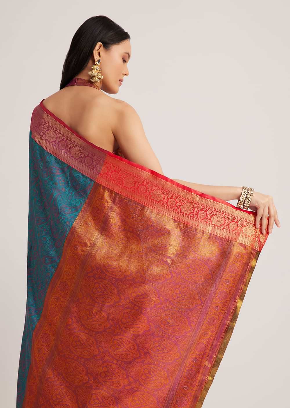 Peacock Blue Silk Saree With Constrat Border Pallu