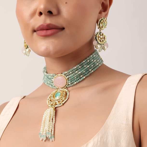 Pink And Green Pendant Necklace Set With Encrusted Kundan Pink And Green Pendant Necklace Set With Encrusted Kundan