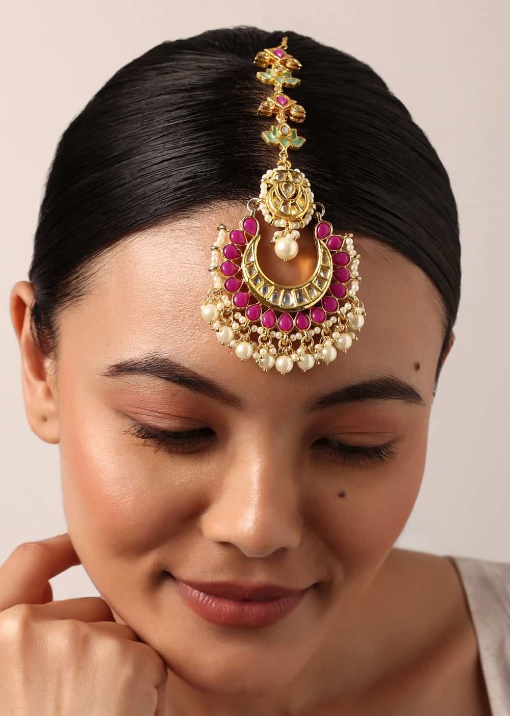 Pink Crescent Mangtikka With Pearl Drops