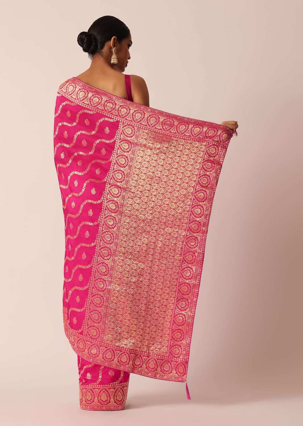 Pink Dola Silk Saree With Gold Zari Weave Butti Detail And Unstitched Blouse Piece
