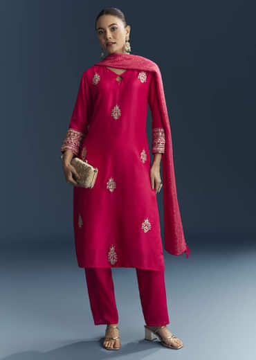 Pink Silk Kurta Set With Gotta Work