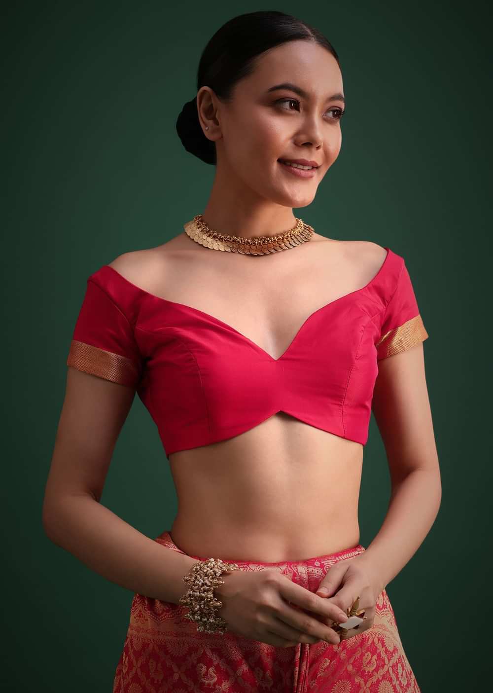 Pink Silk Saree With Zari Woven Jaal Work And Traditional Motif Border