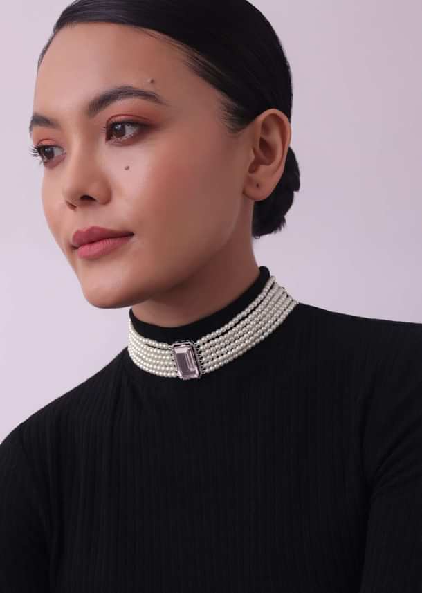 Pink Studded Pearl Choker In Mix Metal Pink Studded Pearl Choker In Mix Metal