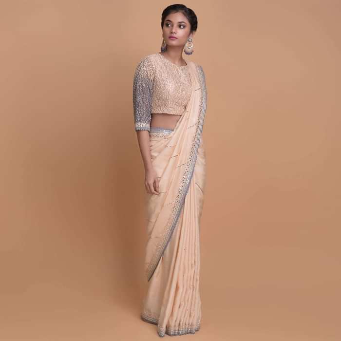 Powder Peach Saree In Cotton Silk With Mirror Embroidery Online - Kalki Fashion