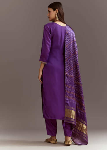 Purple Dola Silk Kurta Set With Bandhani Satin Dupatta Purple Dola Silk Kurta Set With Bandhani Satin Dupatta