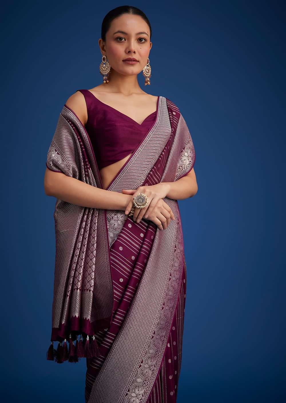 Purple Dola Silk Saree With Zari Woven Floral And Geometric Patterns