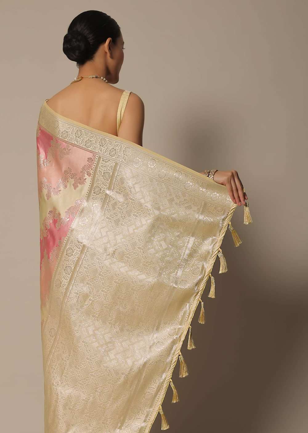 Radiant Peach Silk Saree With Unstitched Blouse Fabric-