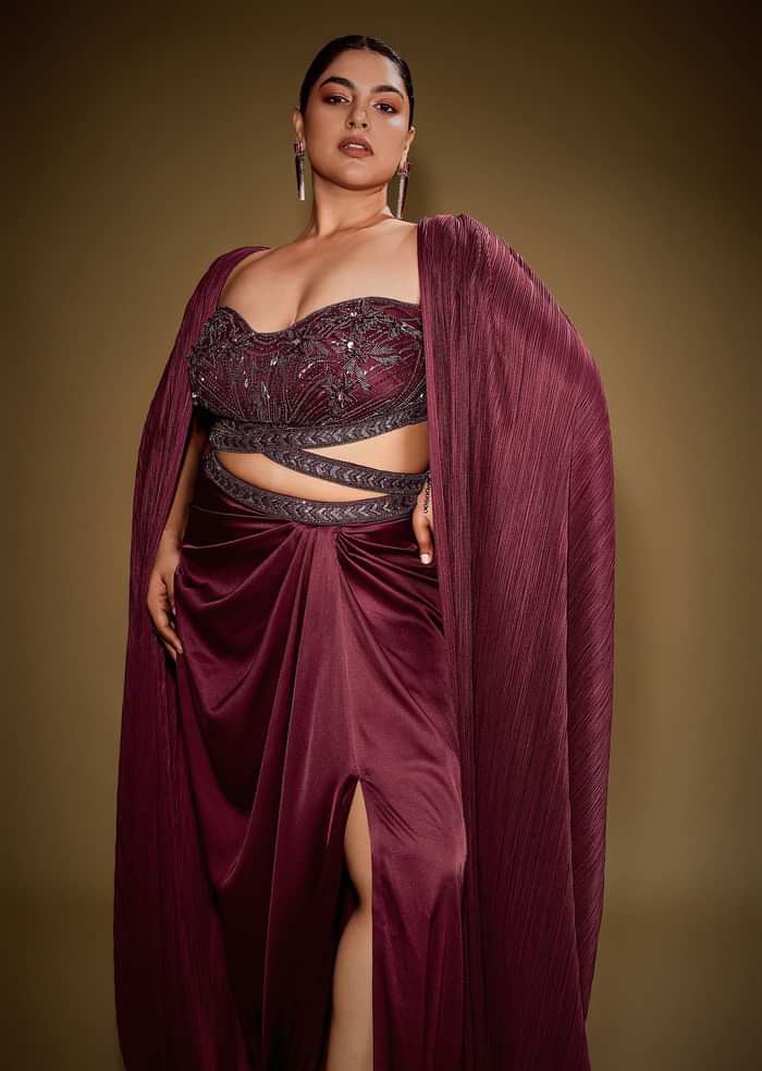 Red Hand Embroidered Blouse With Drape Skirt And Crushed Cape