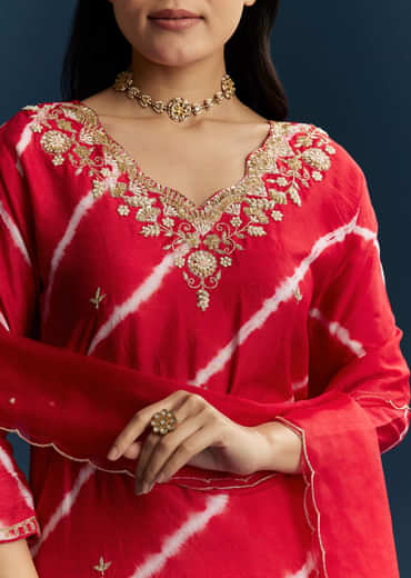 Red Silk Kurta Set With Leheriya Print And Embroidery