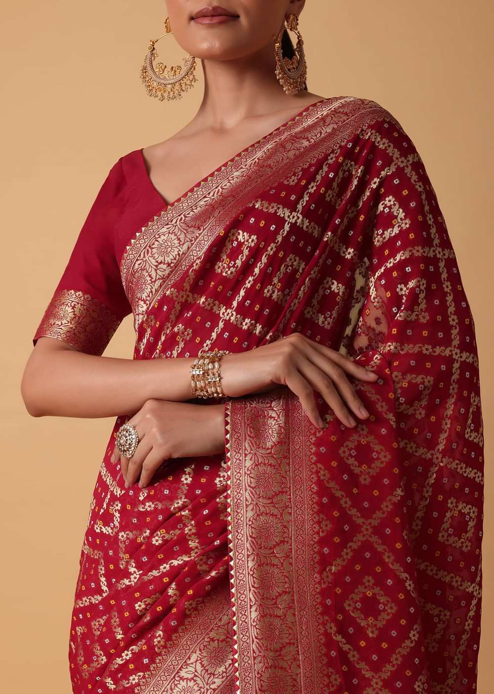 Red Banarasi Georgette Saree With Bandhani Weave And Unstitched Blouse Piece