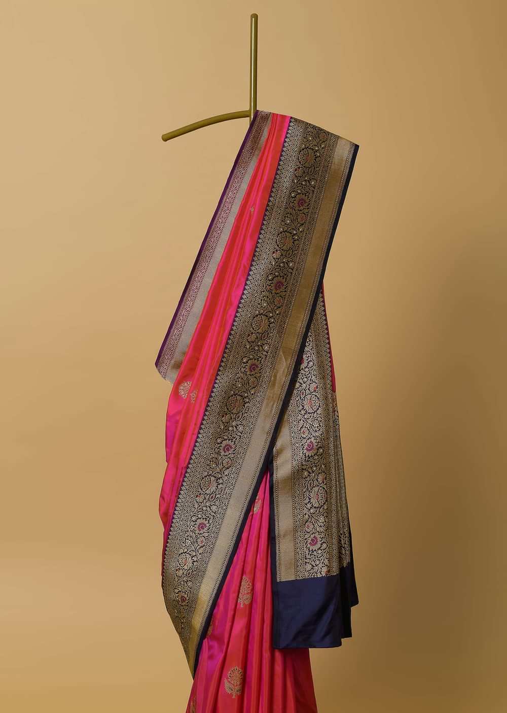 Red Banarasi Katan Silk Weave Saree With Unstitched Blouse Piece