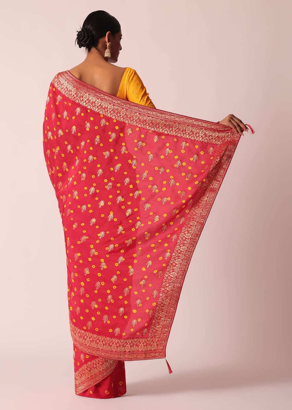 Red Bandhani Saree In Silk With Unstitched Blouse Piece