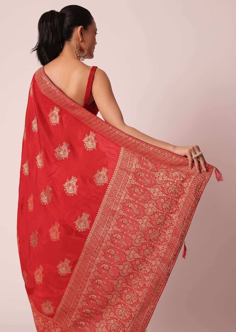 Red Dola Silk Saree With Brocade Weave And Unstitched Blouse Piece
