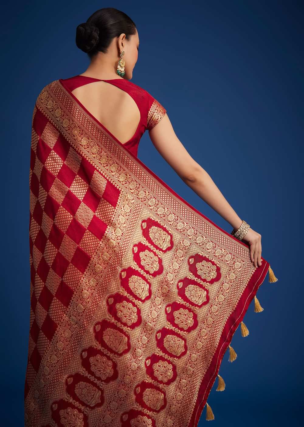 Red Dola Silk Saree With Zari Checkered Design And Woven Border