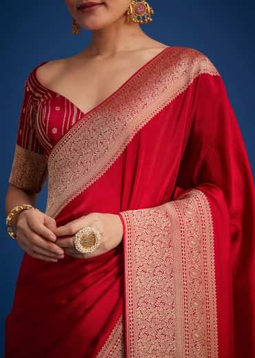 Red Dola Silk Saree With Zari Woven Border And Pallu
