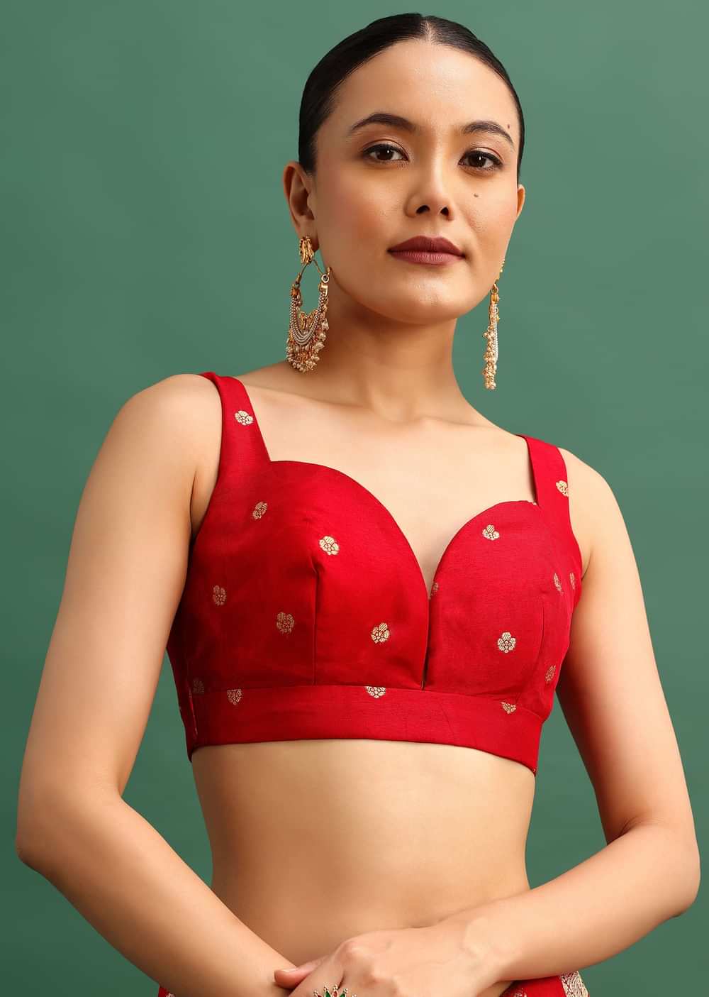 Red Dola Silk Woven Saree With Zari Work And Unstitched Blouse