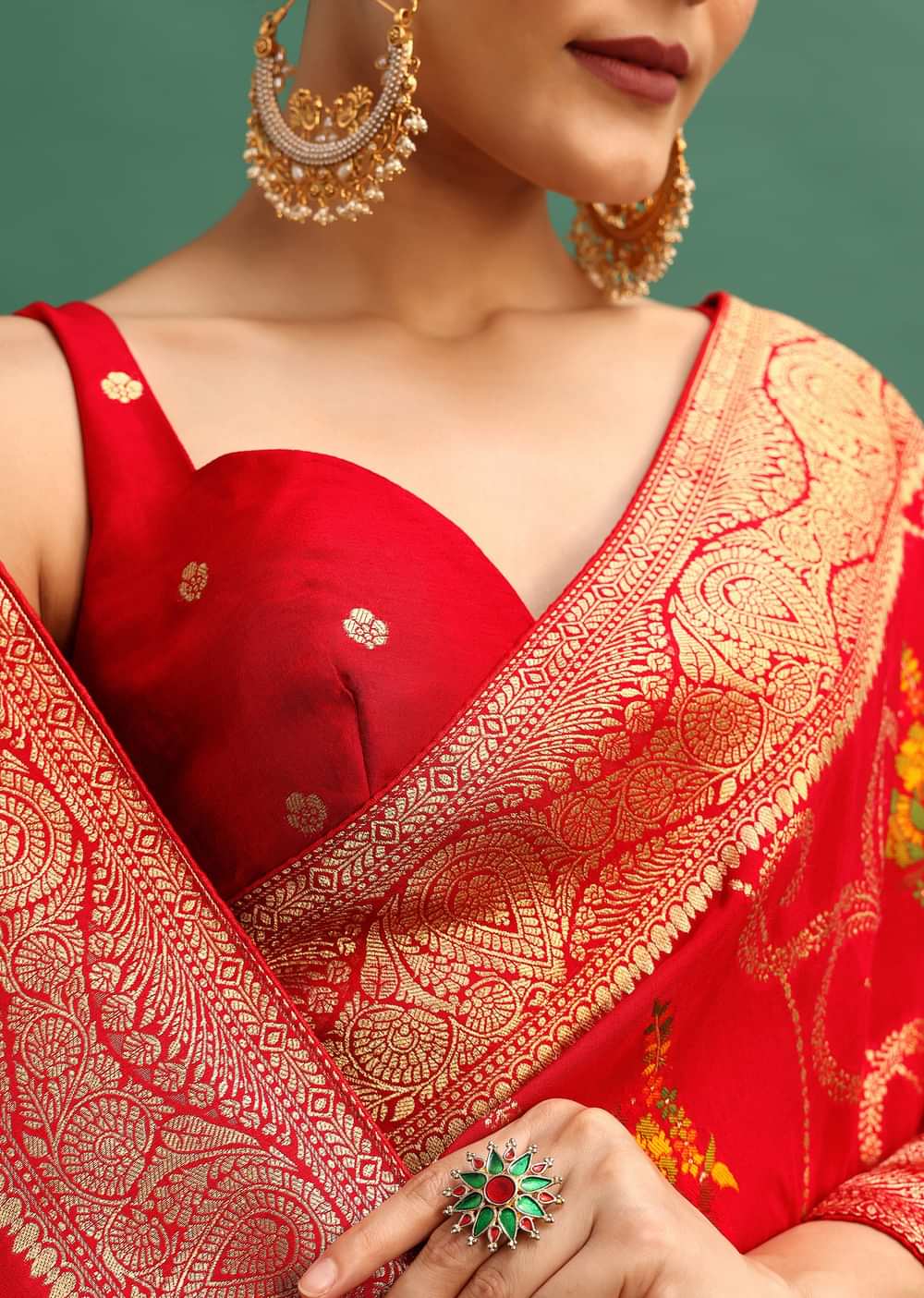 Red Dola Silk Woven Saree With Zari Work And Unstitched Blouse