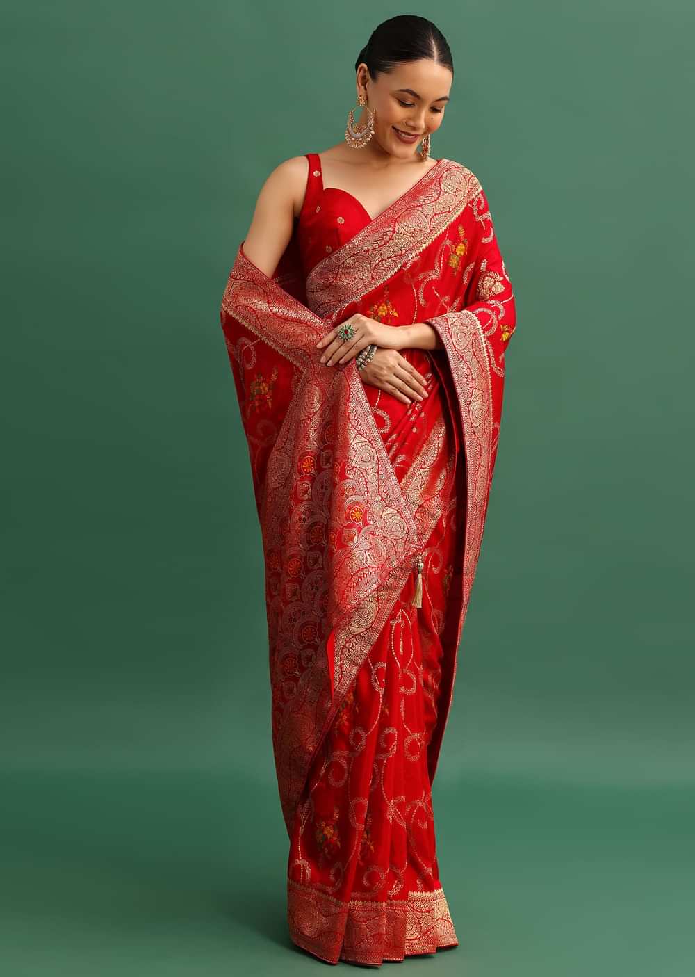 Red Dola Silk Woven Saree With Zari Work And Unstitched Blouse