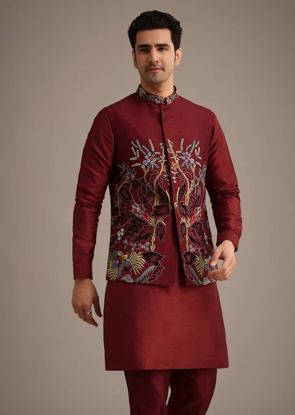 Red Jacket And Kurta Set In Silk With Resham Work