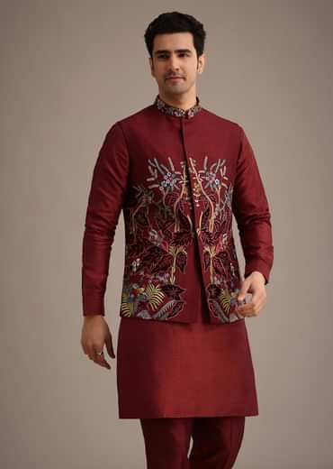 Red Jacket And Kurta Set In Silk With Resham Work