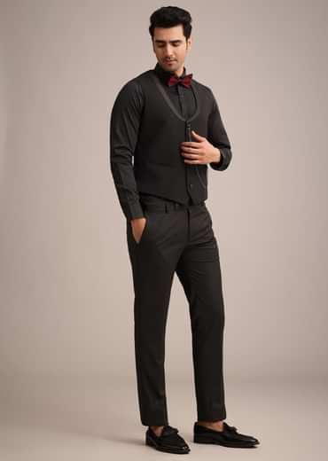 Red Knit Tuxedo Set With Pocket Square