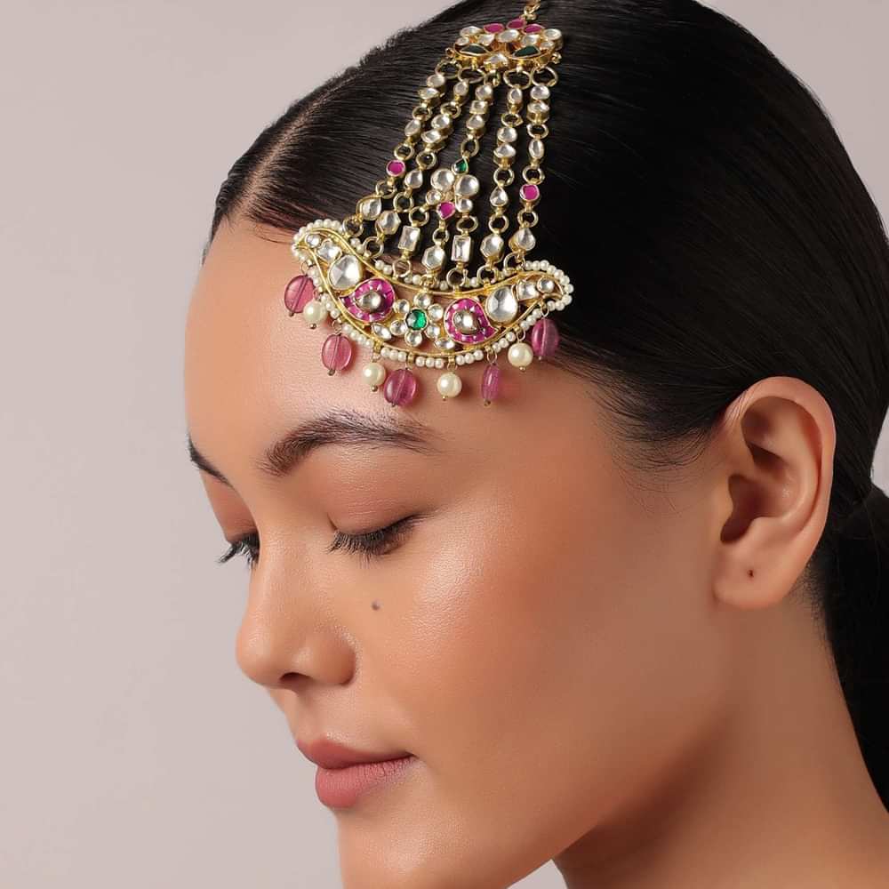 Red Kundan Pasa With Pink And White Bead Drops