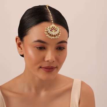 Gold Finish Jadau Kundan Multicolor Maangteeka With Synthetic Stones And Beads