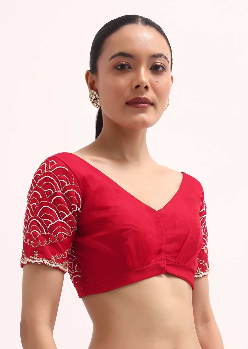 Red Scallop Border Organza Saree With Unstitched Blouse