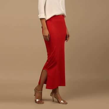 Red Shapewear Saree Petticoat In Cotton Lycra With Elastic Waistband And Slit