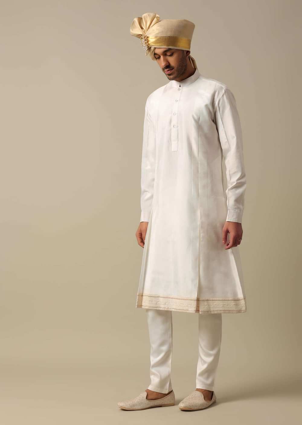 Regal White Sherwani Set With Heavy Embroidery