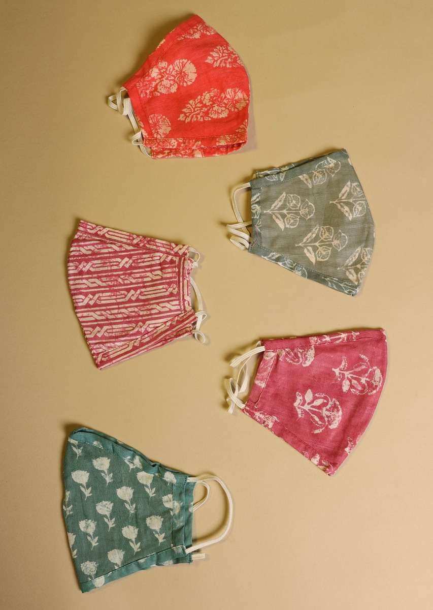 Set Of 5 Multicolored Face Masks In Cotton With Beautiful Batik And Block Prints Online - Kalki Fashion